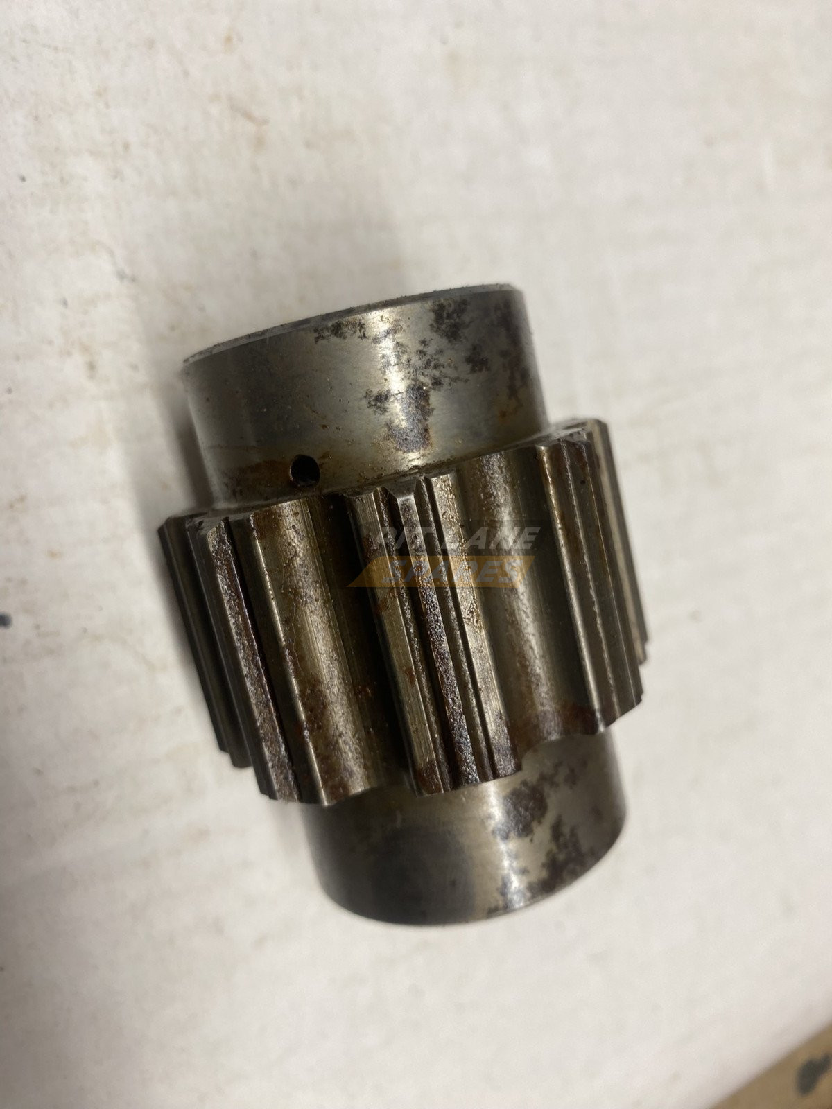 FRONT HUB
