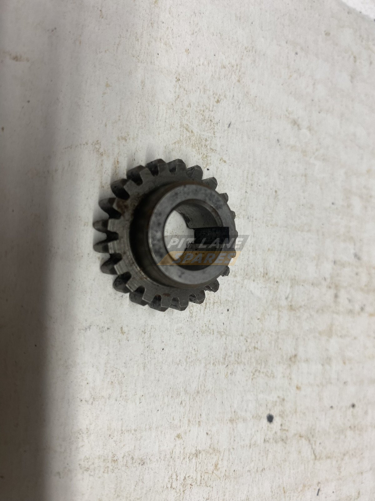 GEAR OIL PUMP DRIVEN